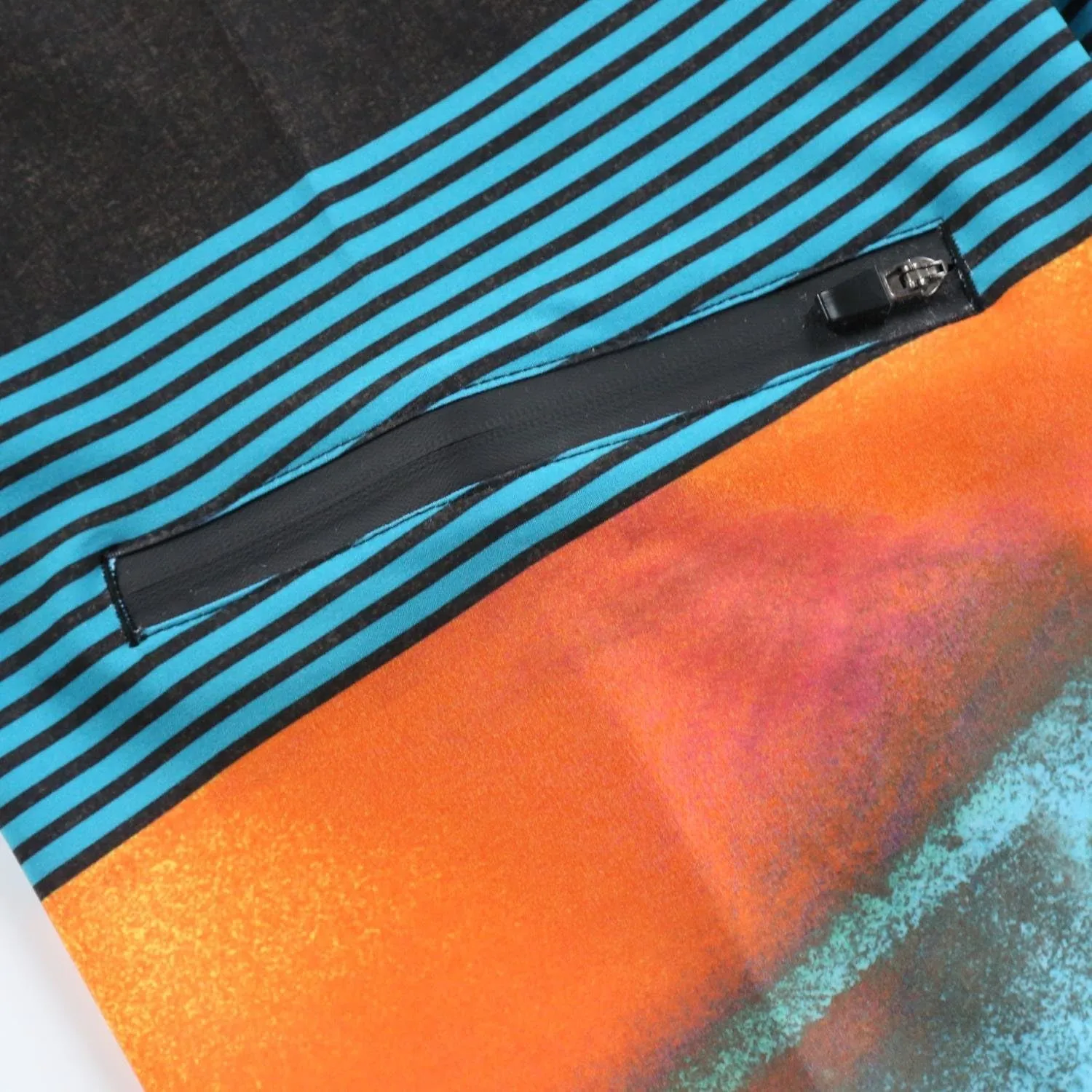 Men's Swim Trunks 22?? Quick Dry Board Shorts with Key Keeper, No Mesh Lining - Perfect for Surfing & Swimming