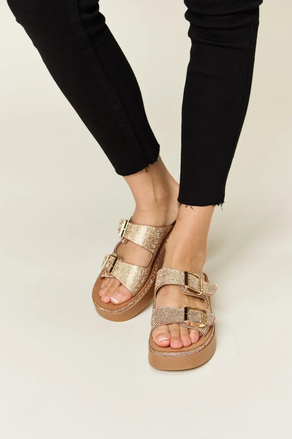Sparks fly Wedge Sandals