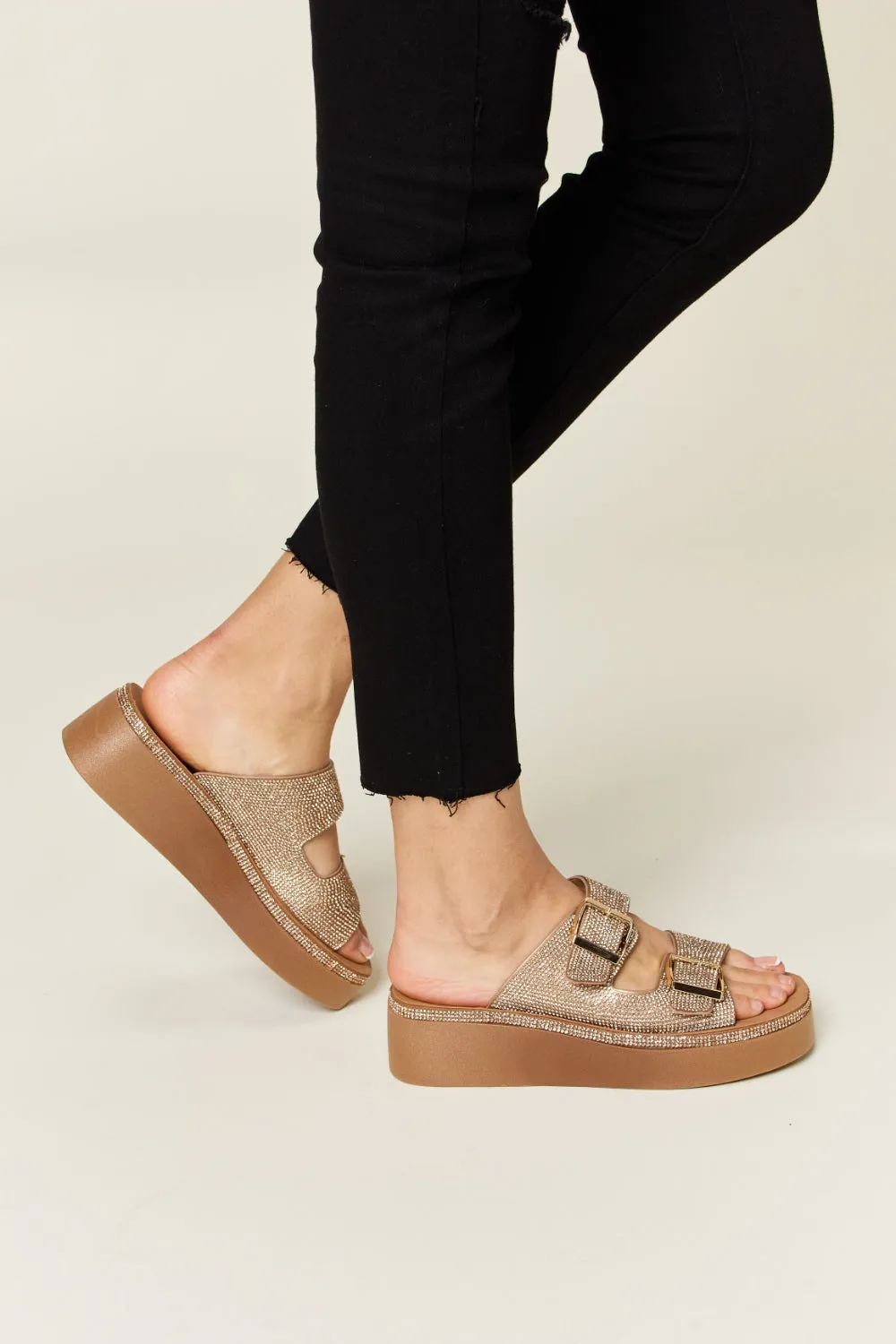 Sparks fly Wedge Sandals