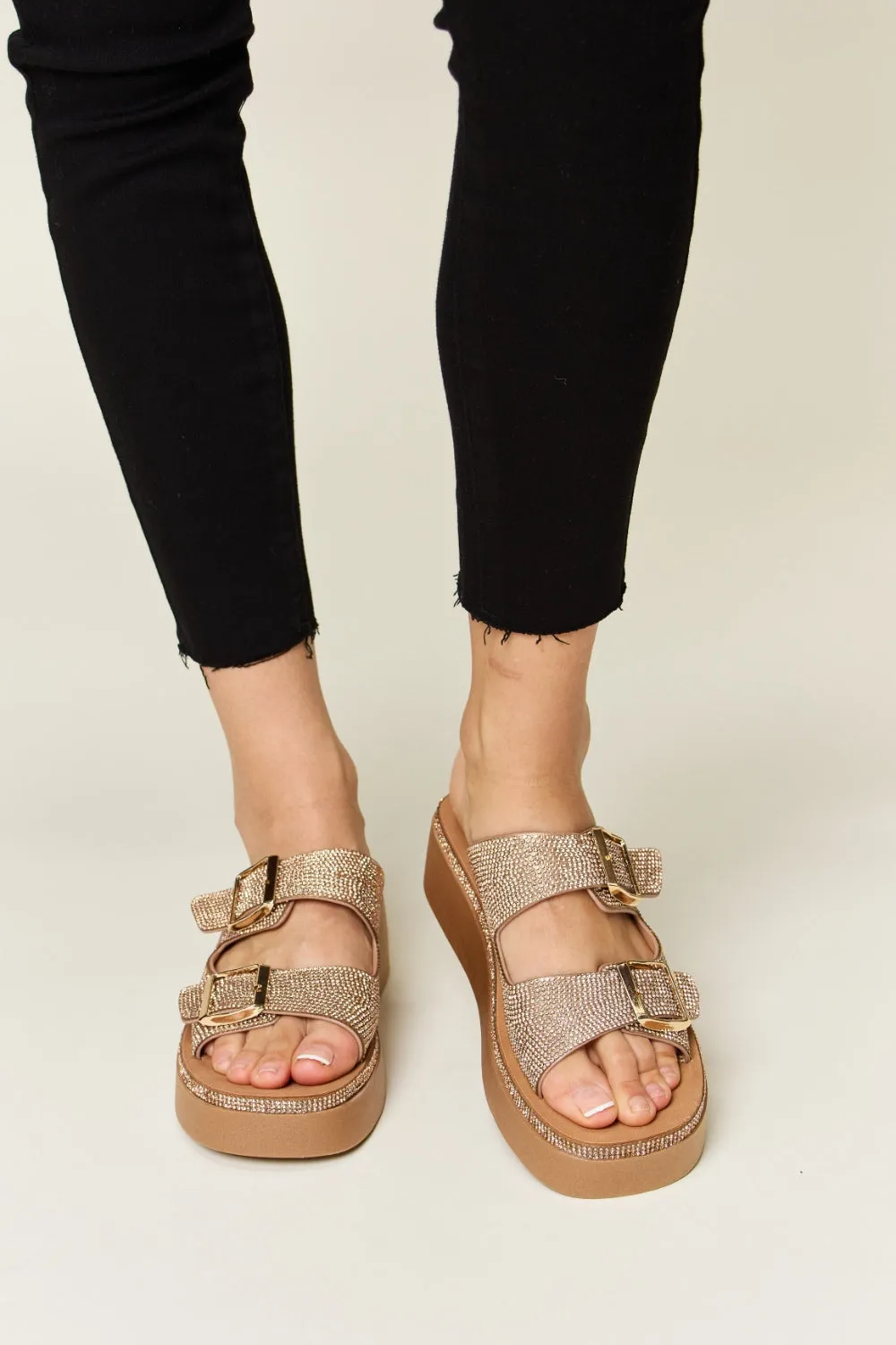 Sparks fly Wedge Sandals