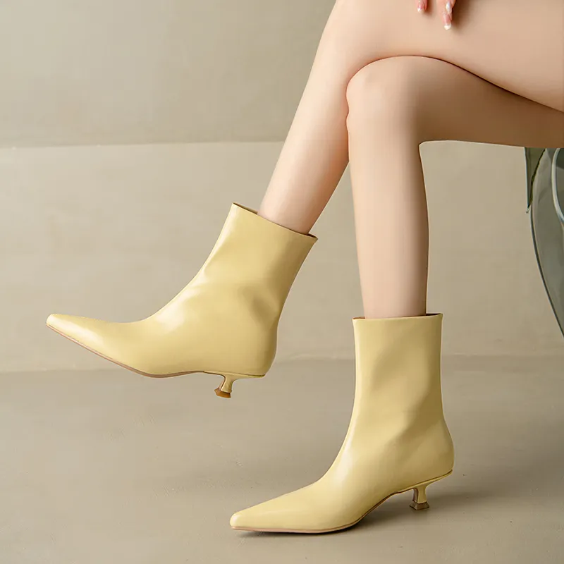 USS Shoes Ornela Women's Pointed Toe Ankle Boots
